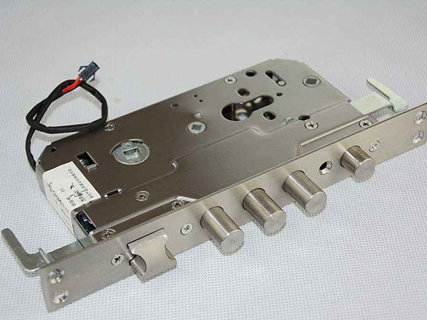 崆峒24小时上门开锁公司